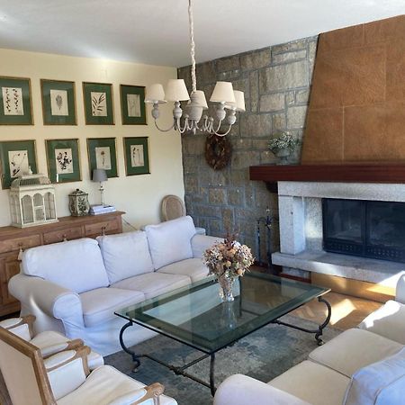 Los Cedros, Gran Chalet Con Piscina Y Apartamento En Navacerrada Exterior foto