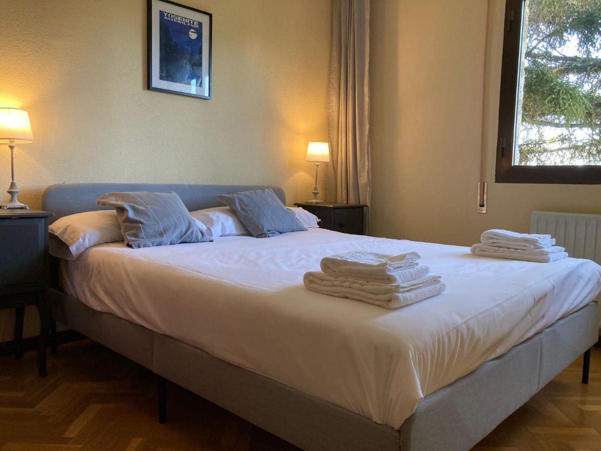 Los Cedros, Gran Chalet Con Piscina Y Apartamento En Navacerrada Exterior foto