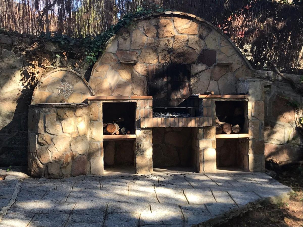 Los Cedros, Gran Chalet Con Piscina Y Apartamento En Navacerrada Exterior foto