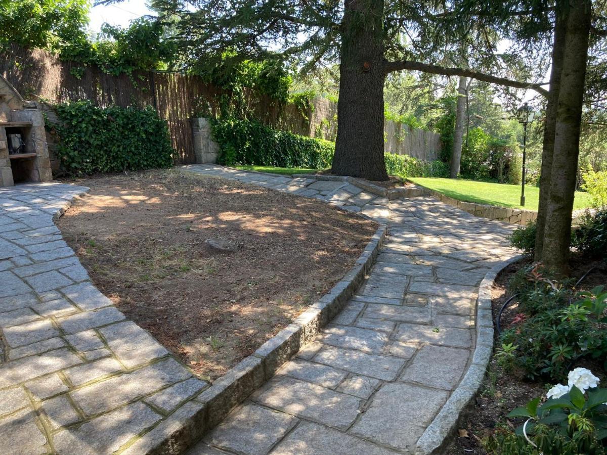 Los Cedros, Gran Chalet Con Piscina Y Apartamento En Navacerrada Villa Exterior foto